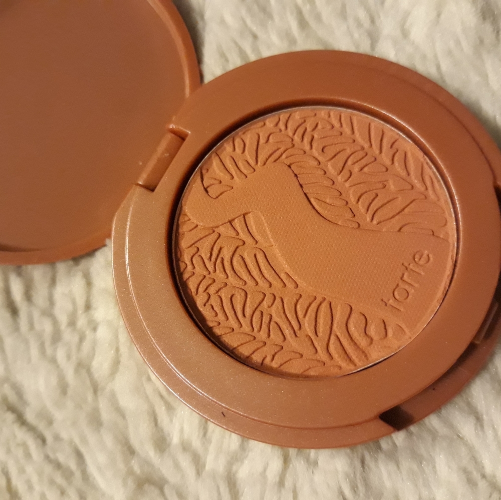 Blush - Picture 2 of 2